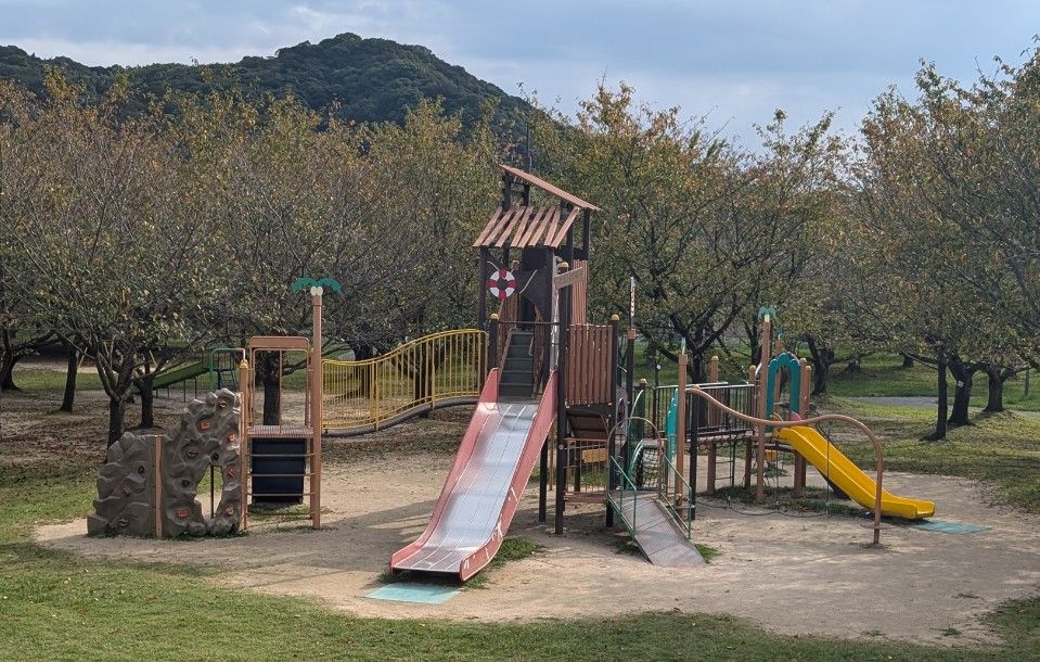 防府市向島運動公園遊具